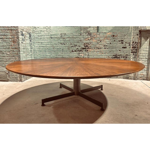 Florence Knoll Style Stow Davis Walnut Custom Knife Edge Dining/Conference Table w/Bronze Base, 1960 Measures Walnut top...