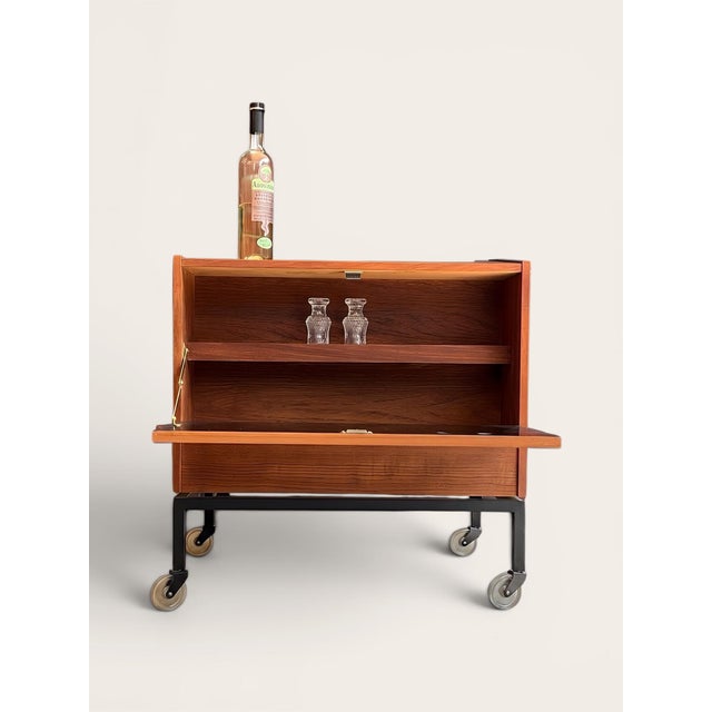 1960s Mid-Century Minimalistic Teak Fold-Out Serving Bar Cart with Modern Black HPL Surfaces and Square Steel Frame, Germany, 1960s For Sale - Image 5 of 13