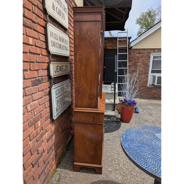 Traditional Vintage Display Cabinet For Sale - Image 3 of 17
