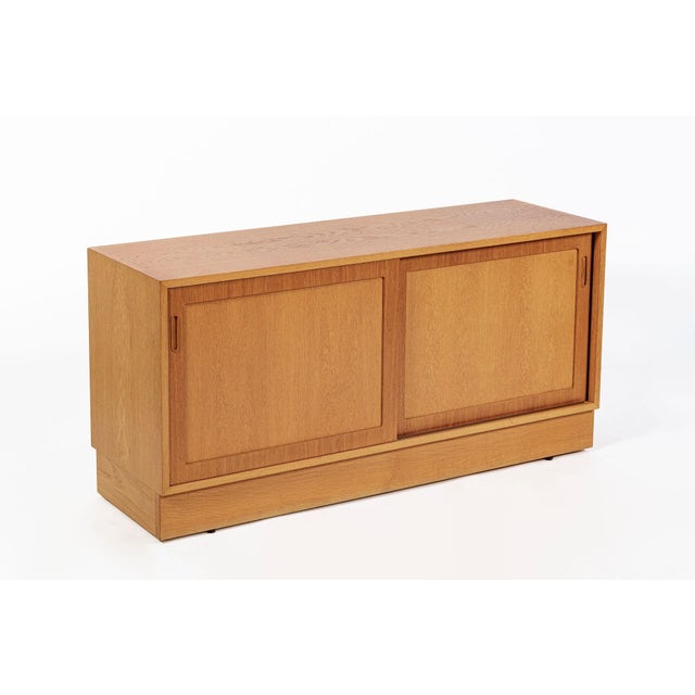 Mid Century Danish Oak Wood Shelving & Display Cabinets by Poul Hundevad For Sale - Image 15 of 18