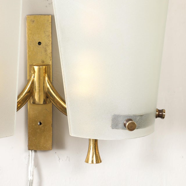 Brass 1960s Italian Mid-Century Double Shaded Textured Glass & Brass Wall Sconces - a Pair For Sale - Image 8 of 17