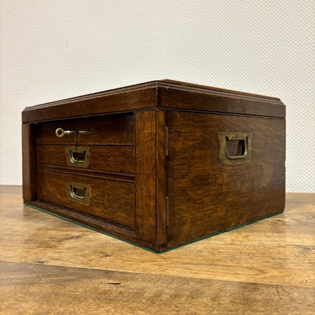 Jewelers Box in Oak, 1930s For Sale - Image 6 of 18