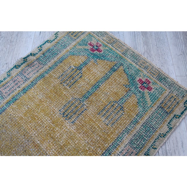 1960s Vintage Turkish Rug - 23.5"x48.5" For Sale - Image 5 of 10