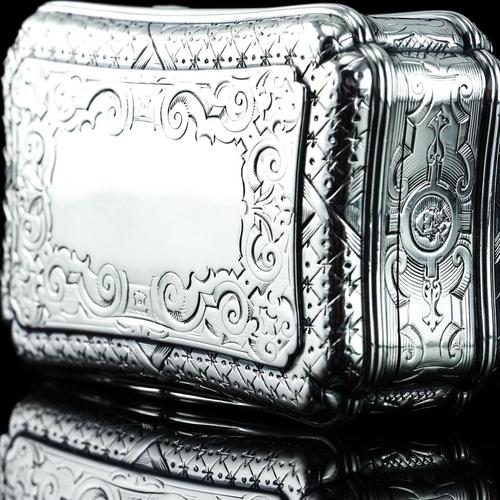 Silver Antique Silver Table Snuff Box by Edward Smith, 1854 For Sale - Image 8 of 18