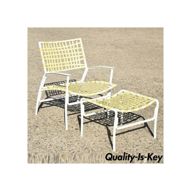 Medallion Mid Century Aluminum Yellow Vinyl Strap Patio Lounge Chair