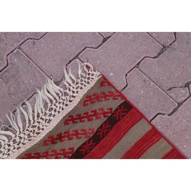 Textile 1970s Traditional Stripe Design Handmade Turkish Kilim Runner Rug For Sale - Image 7 of 9