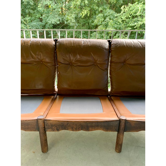 Brown Mid-Century Brutalist Sofa in the style of Sergio Rodrigues, 1960s For Sale - Image 8 of 18