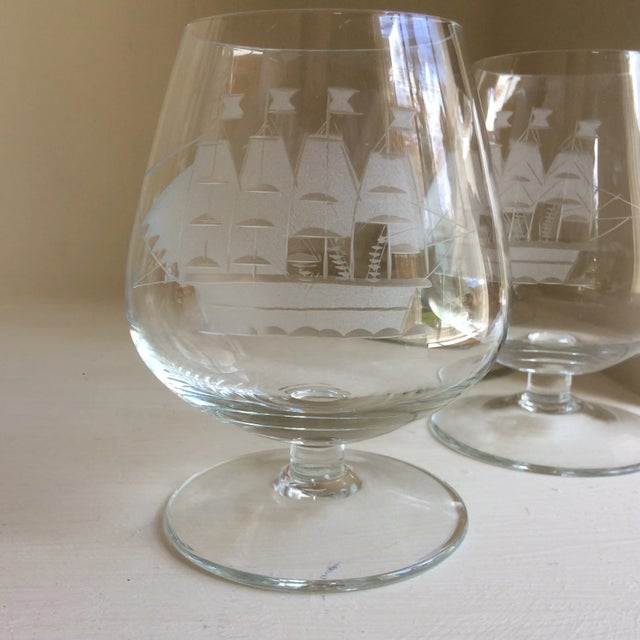 Glass Etched Tall Ship Crystal Decanter With 4 Glasses - Set of 5 For Sale - Image 7 of 13