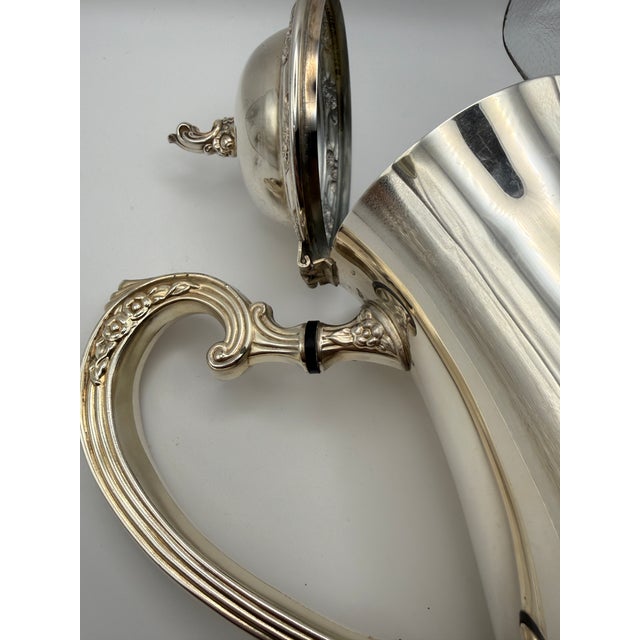 Oneida Du Maurier Silver Plate Coffee Pot & Teapot Set / Pitchers Ornate Vintage For Sale - Image 18 of 18