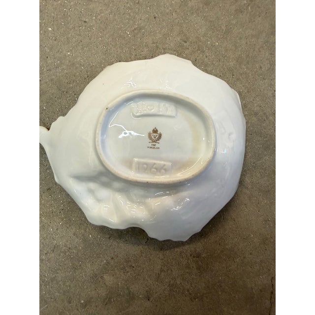 Vintage Bertoncello Del Veneto white ceramic cherry bowl 8in Excellent condition no damages The Vintage Bertoncello Del...