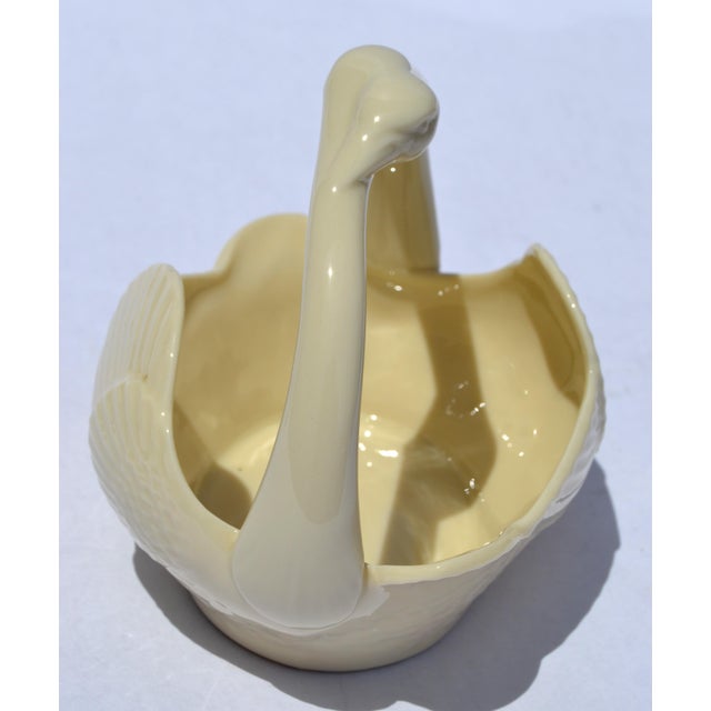 Lenox 1960s Vintage Lenox Swan Basket Tan Fine Bone Ceramic 24k Gold Mark Bowl For Sale - Image 4 of 14
