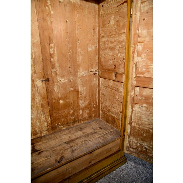 Antique Rustic Two-Door Wardrobe in Yellow Lacquered Fir Wood, Italy, 1800s For Sale - Image 16 of 18