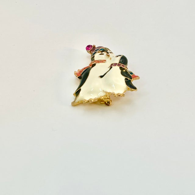 Early 21st C. Vintage Boho Chic Americana Two Penguins Christmas Brooch, Christopher Radko. For Sale - Image 4 of 6