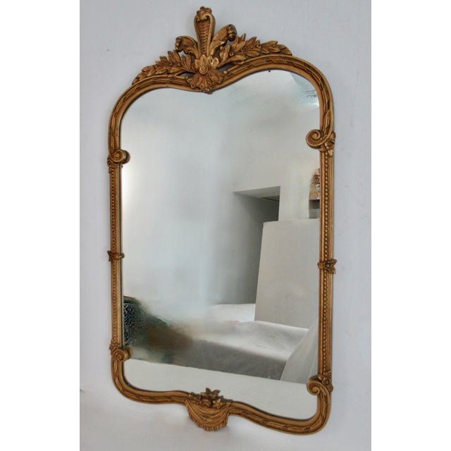 French C. 1960's Hollywood Regency Era, French Rococo-Style Gold Gilded Fleur De Lis Wall Mirror For Sale - Image 3 of 15