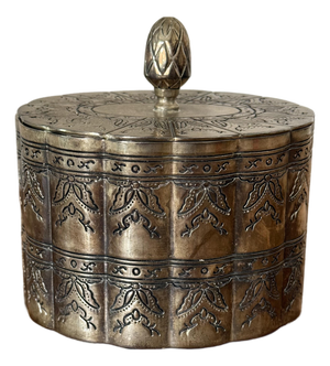 Vintage Silverplate Lidded Box With Pineapple Finial