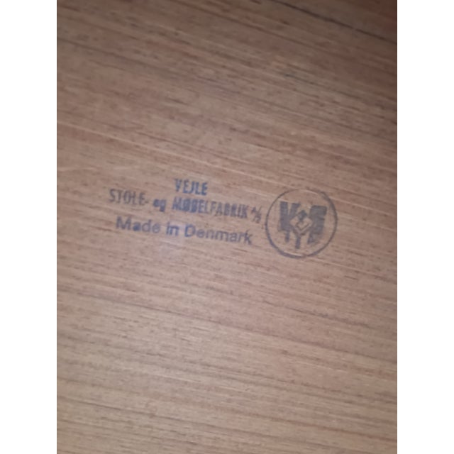 Danish Round Teak Dining Table with Juliane Chairs by Johannes Andersen for Vejle Mobelfabrik, 1960, Set of 5 For Sale - Image 13 of 14