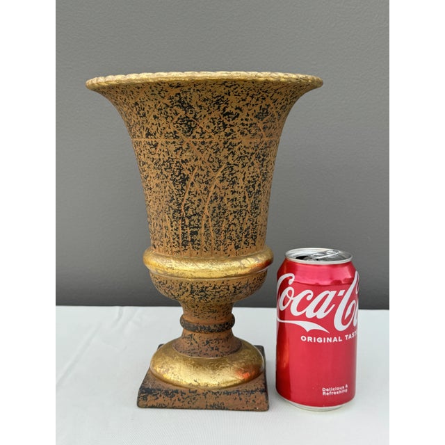 Offering for sale this beautiful neoclassical clay pottery urn (or planter) with the following fine features: - Handmade...