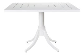Example of Outdoor Dining Tables