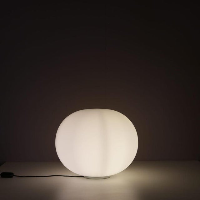 Flos Glass Glo-Ball Table Lamp by Jasper Morrison for Floss, 1990s For Sale - Image 4 of 6