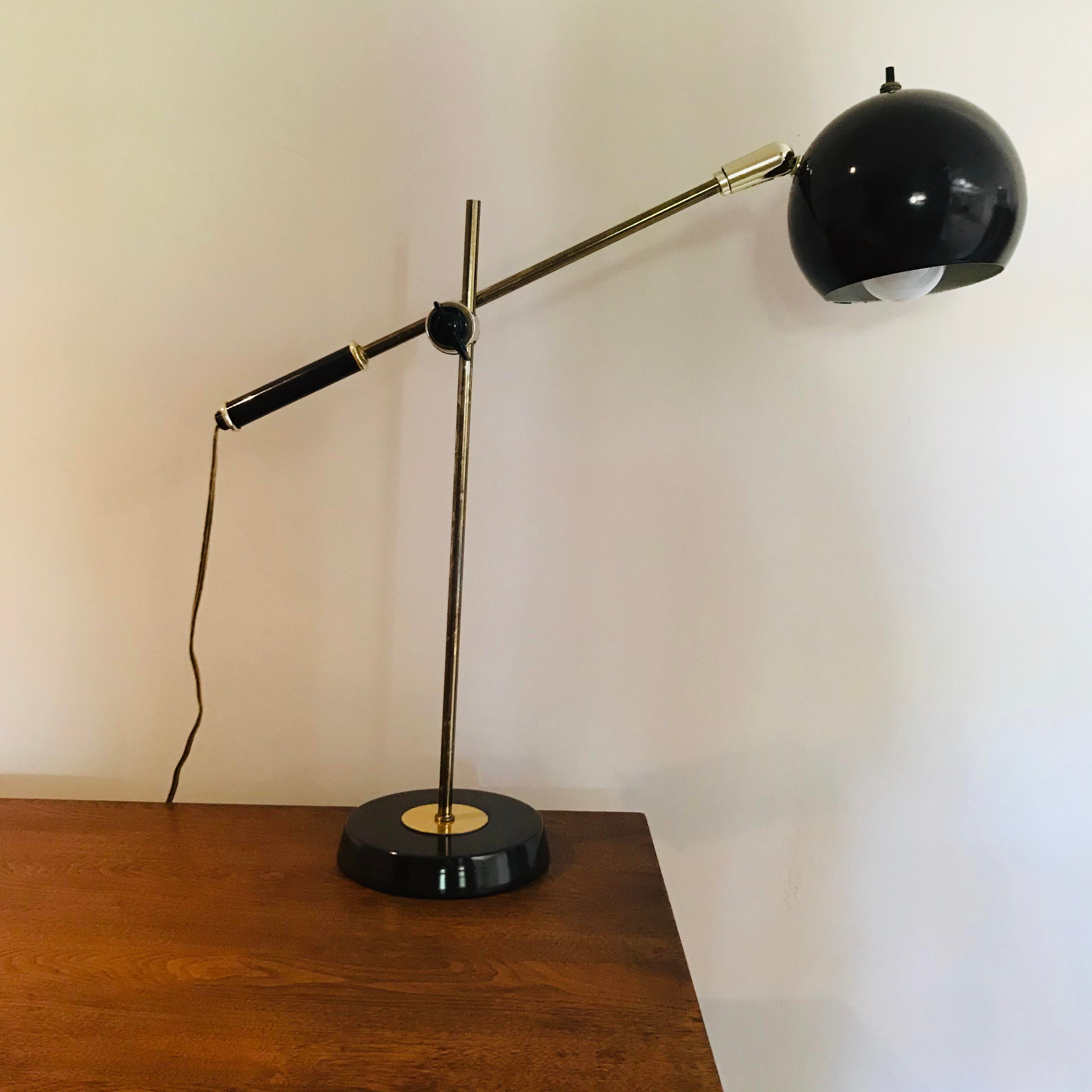 cantilever desk lamp