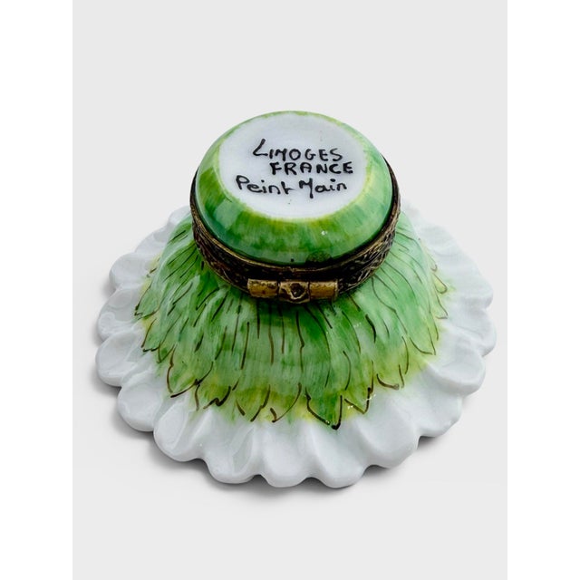 Vintage Limoges France Peint Main Flower Trinket Box With Bee Clasp For Sale - Image 10 of 14
