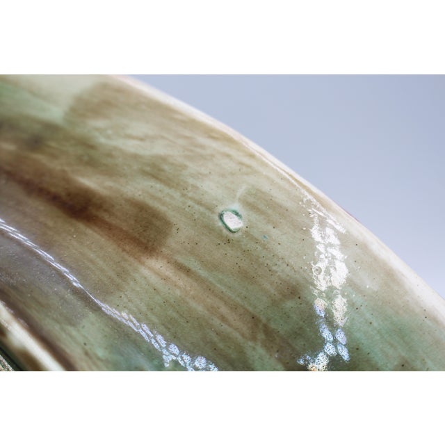 19th Century C. 1880 English Majolica Large Begonia Leaf Platter With Deep Root Rim For Sale - Image 5 of 7