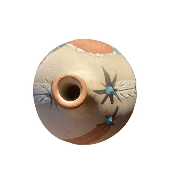 Taupe Vintage Southwestern Pueblo Handmade Pottery Vase by Betty Selby, Native American Art For Sale - Image 8 of 9