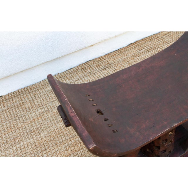 Large Vintage African Tribal Ashanti Stool For Sale In Los Angeles - Image 6 of 10