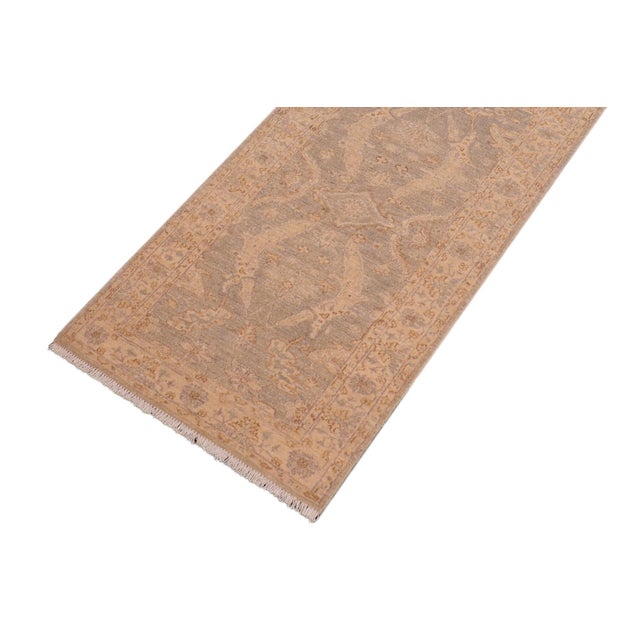 Traditional Chic Ziegler Grey Beige Hand-Knotted Wool Runner - 2'7'' X 9'4'' For Sale - Image 3 of 8