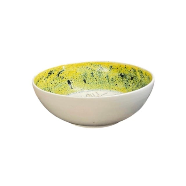 Vintage Hand-Painted Bee Motif Ceramic Bowl – Speckled Yellow Glaze Decorative Centerpiece Dish For Sale - Image 4 of 12