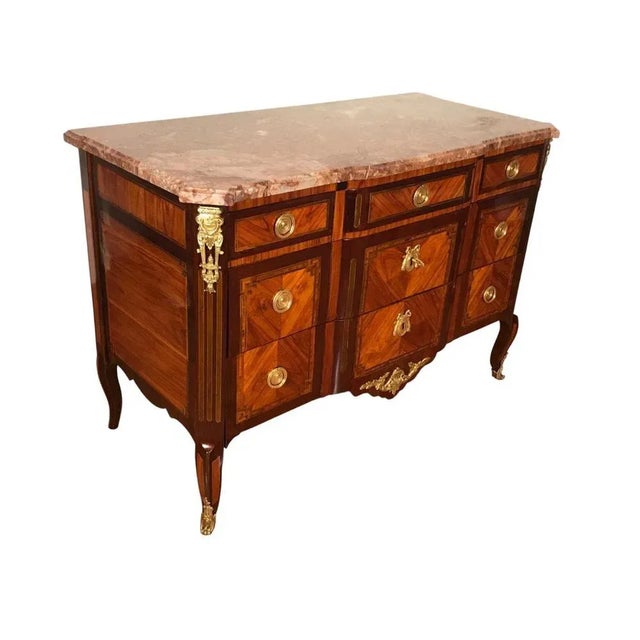 French Louis XV Chest of Drawers, 1770s For Sale - Image 4 of 10