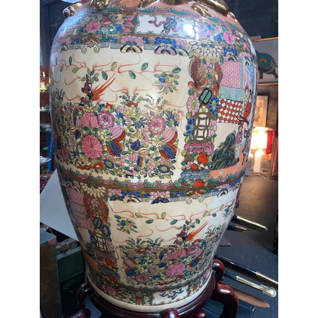 Large 1940s Chinese Dragon Porcelain Gilt Floor Vase With Stand For Sale In San Diego - Image 6 of 12