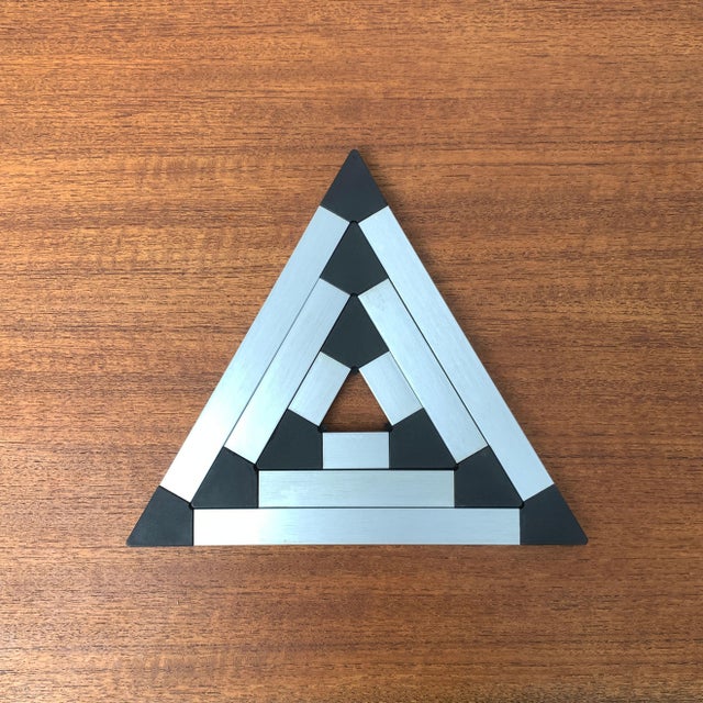 Postmodern Danish Triangular Trivet Coasters by Jorgen Meldgaard for Menu, 1980s, Set of 3 For Sale - Image 3 of 18