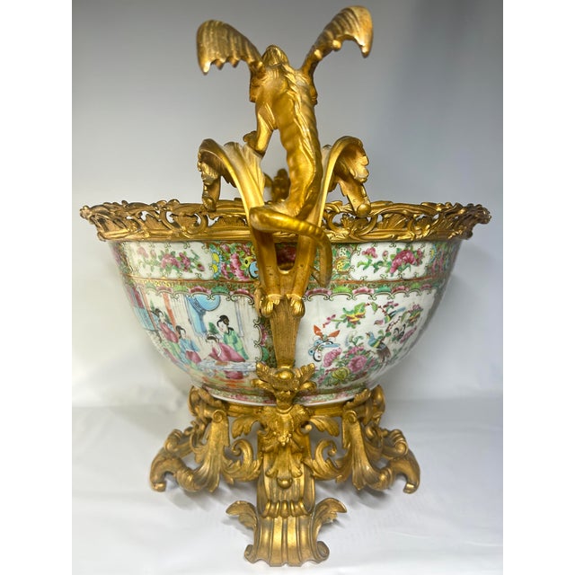 Early 19th Century Early 19th Century Chinese Porcelain Rose Medallion Punch Bowl With Ormulu Bronze Mount For Sale - Image 5 of 12