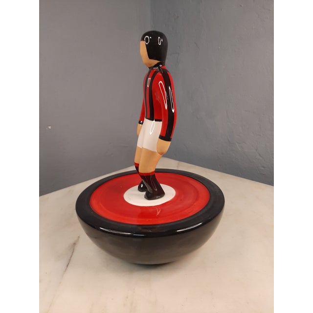 Subbuteo Ornament Sculpture in Double-Mold Ceramic from Artigianato Italiano For Sale - Image 5 of 9
