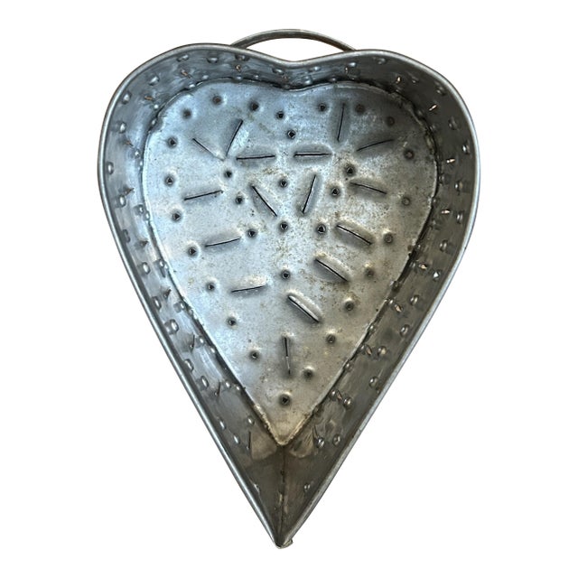 Antique Tin Heart Cheese Mold Strainer Folk Art Primitive Footed Kitchen Wall Decor For Sale