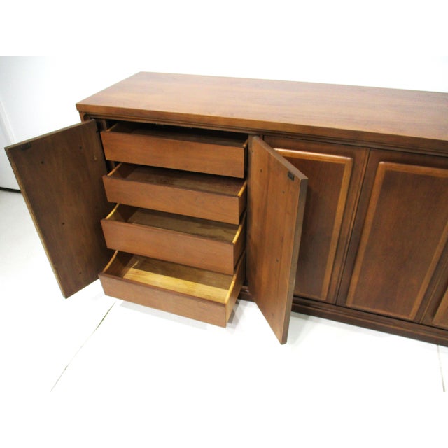 Wood Walnut Mid Century Credenza by Broyhill Forward 70 Premier Collection For Sale - Image 7 of 13