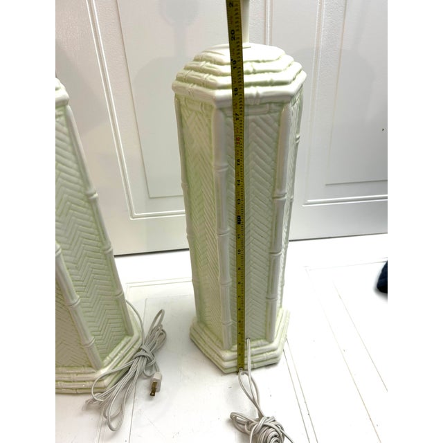 Vintage Palm Beach Regency Faux Bamboo Pagoda Table Lamp - a Pair For Sale - Image 4 of 12