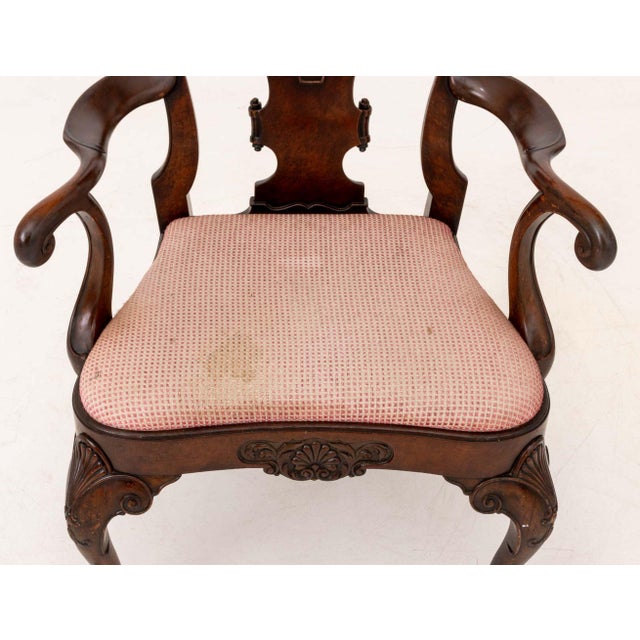 Mid Queen Anne Style Mahogany Chairs, Associated Pair For Sale In New York - Image 6 of 11