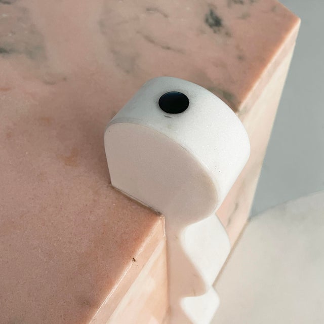 Italian Modern Display Stand in White and Pink Marble, 1970s For Sale - Image 6 of 18