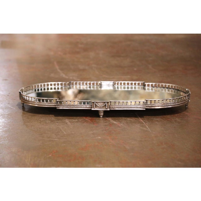 19th Century French Louis XVI Silvered Bronze Mirrored Plateau Surtout De Table For Sale - Image 4 of 9