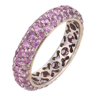 Contemporary 3.50 Carat Pink Sapphire 18k White Gold Band, Size 7 For Sale