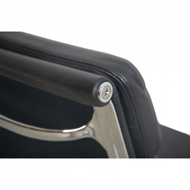 EA208 Chair in Black Leather by Charles Eames, 2000s For Sale - Image 13 of 17