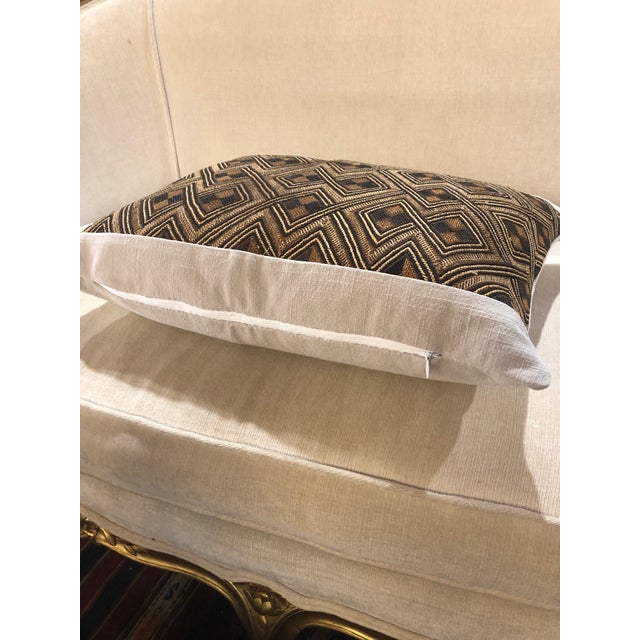 Vintage Yellow & Brown African Raffia Decorative Lumbar Pillow For Sale - Image 4 of 6