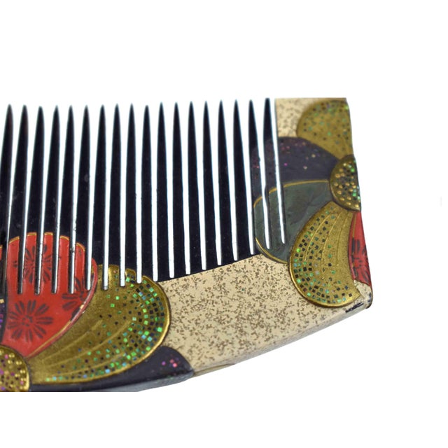 Early 20th Century Handmade Painted Japanese Maki-E Lacquer Kushi Hair Comb by Sachimitsu - Signed For Sale - Image 6 of 6