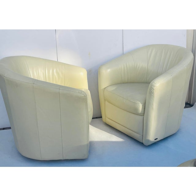 Italian 20 Th. Pair of Italian Natuzzi Leather Barrel Back Swivel Chaits For Sale - Image 3 of 7