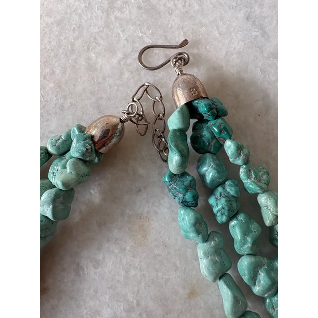 American Vintage Jay King Chunky Multi-Strand Turquoise Necklace With Sterling Silver Glasp For Sale - Image 3 of 4