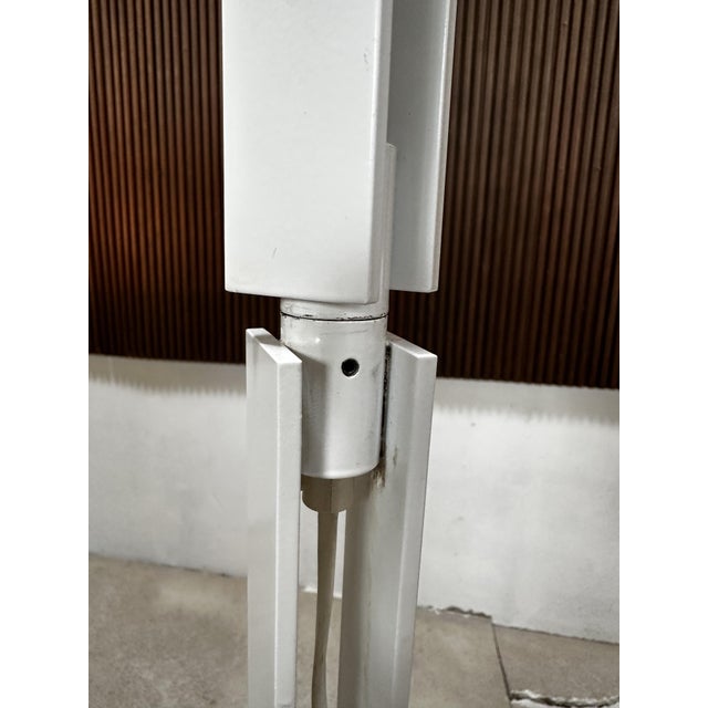 White Model 8023 Arc Lamp by Robert Haussmann for Swiss Lamps International, Switzerland, 1980s For Sale - Image 8 of 18
