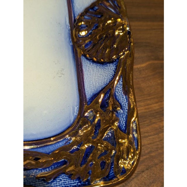 1880s Antique Victorian Staffordshire Flow Blue & Copper Luster Shell/Seaweed Square Plate For Sale - Image 4 of 7