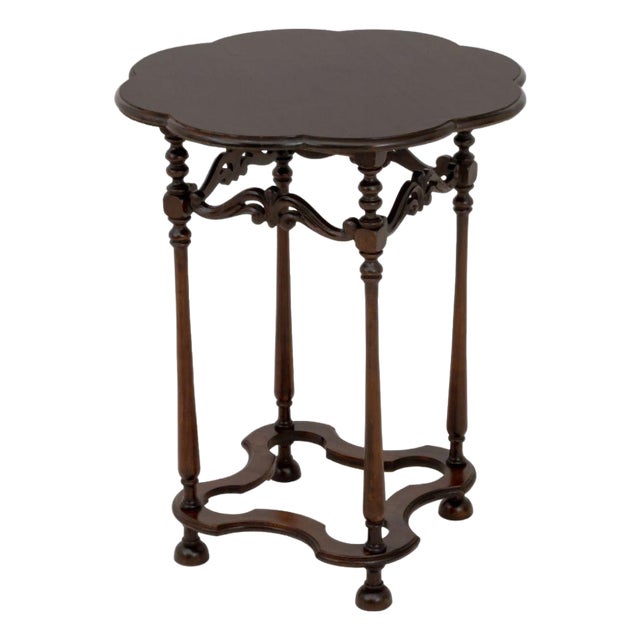 Victorian Style Floriform Top Side Table For Sale